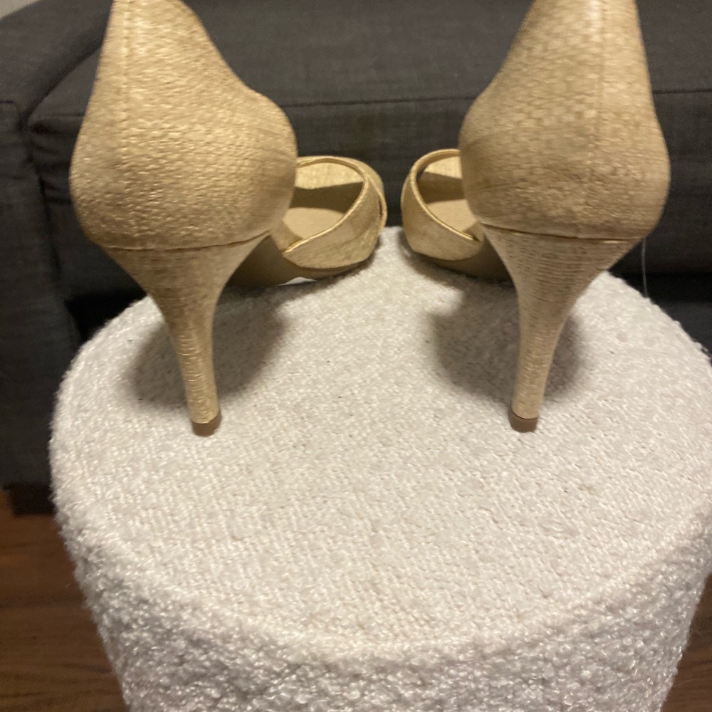 LifesStride Mykonos peep-toe pump in a beige/natural woven fabric - Picture 5 of 6
